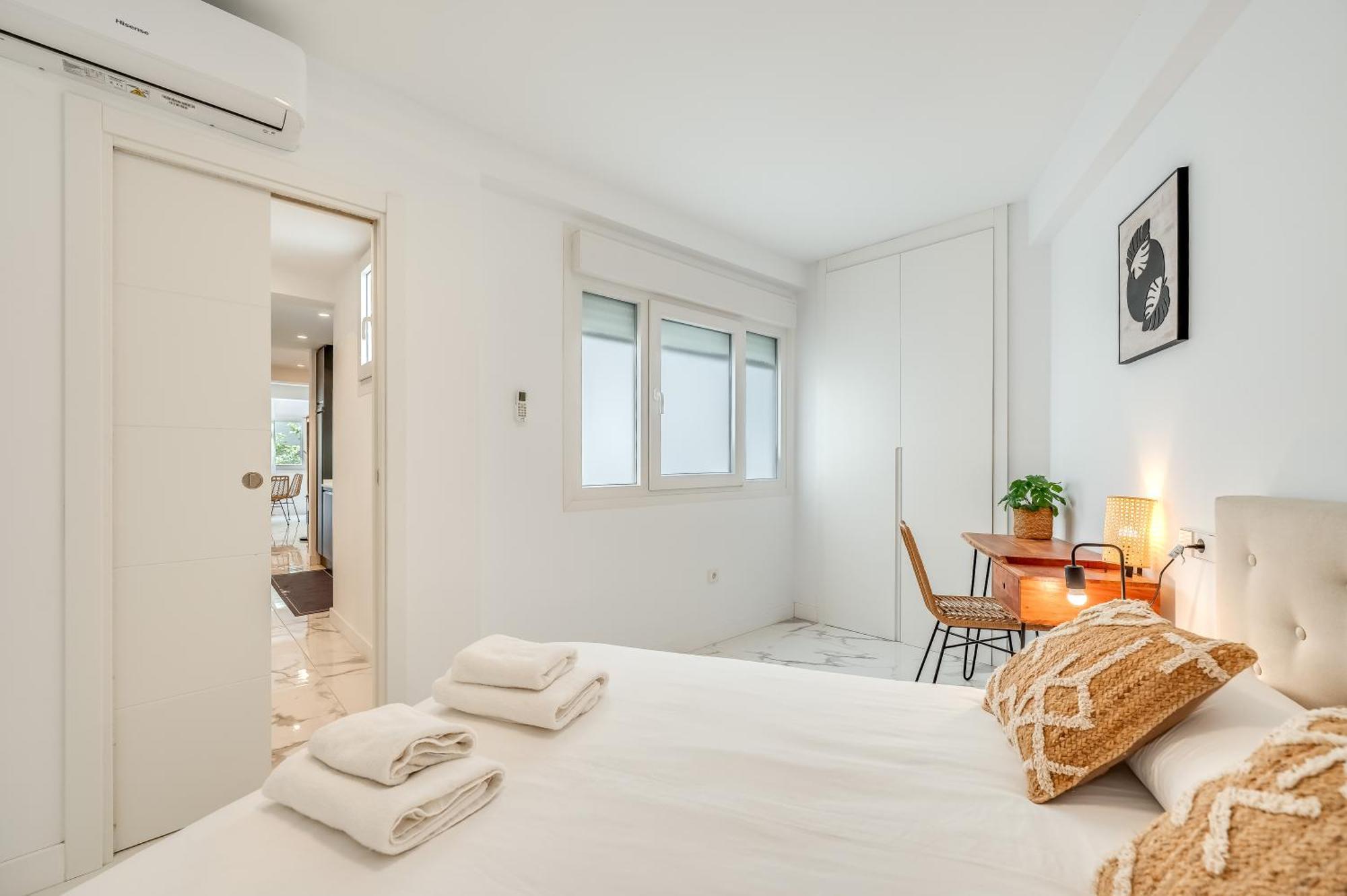 Cozy & Refurbished In Old Town