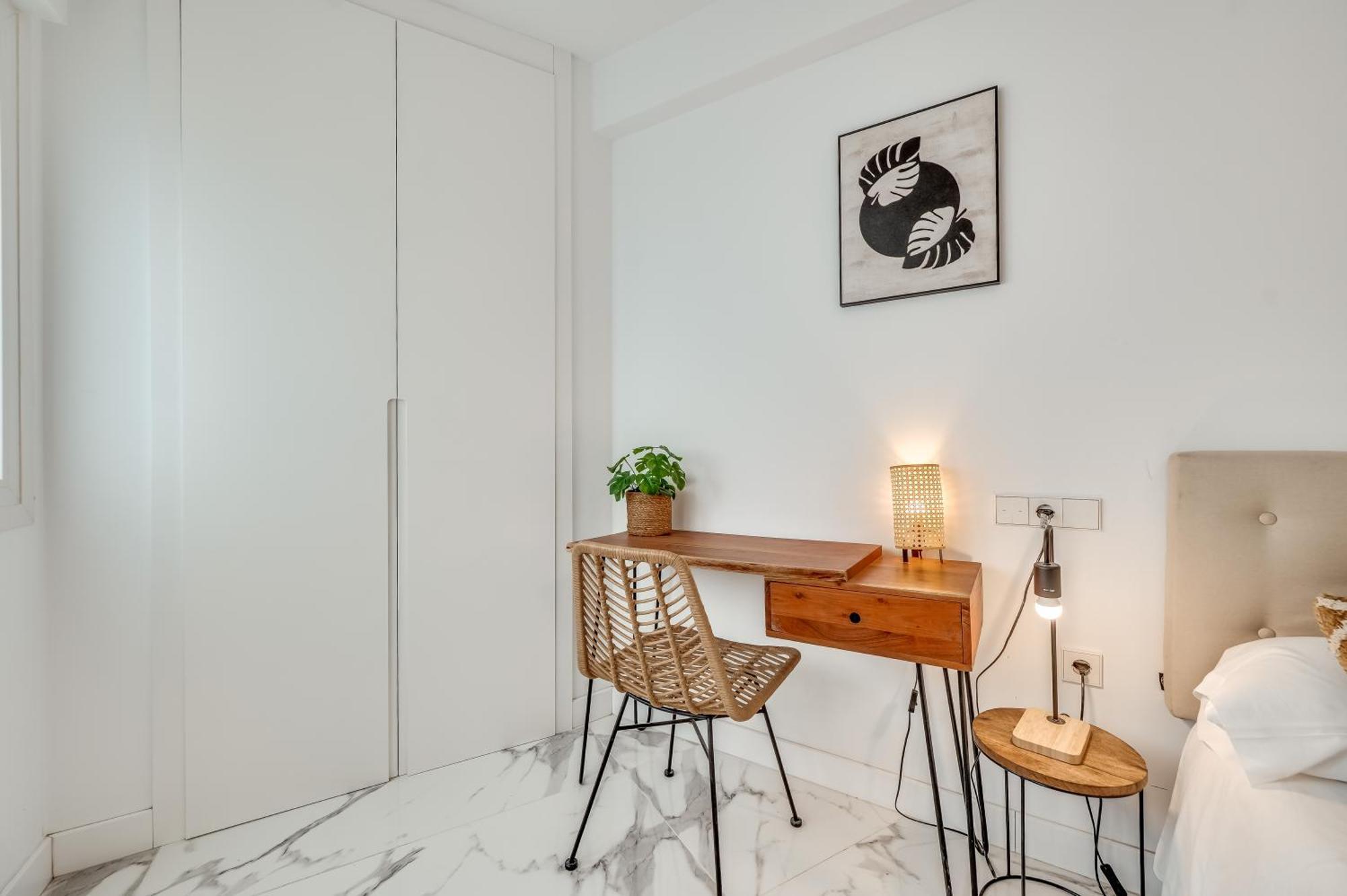Cozy & Refurbished In Old Town Apartment